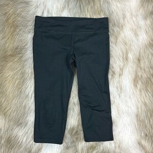 Champion Cropped Capri Leggings, Black, Size S(6-6X)